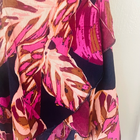 Backless Top - Picture 5 of 8